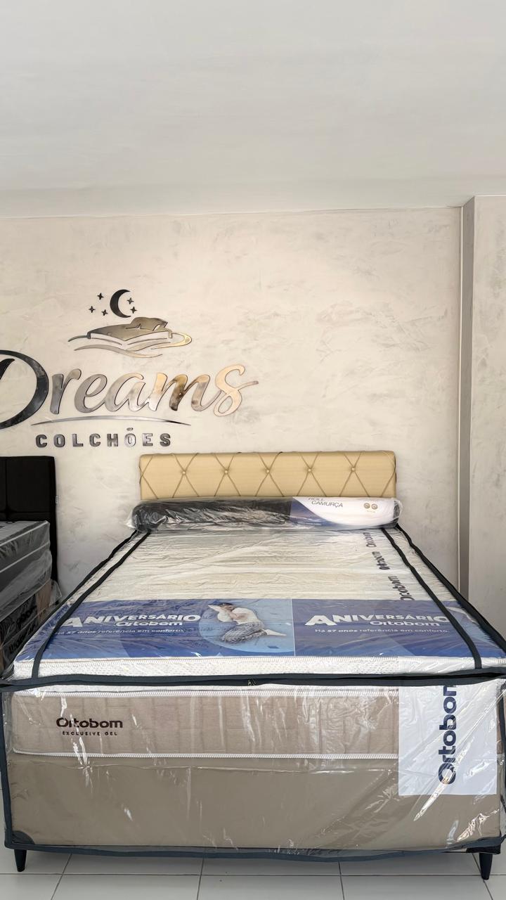 Colchão de espuma exposto na loja